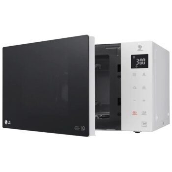 Микроволновая печь BBK 23MWG-930S/BW черный/белый