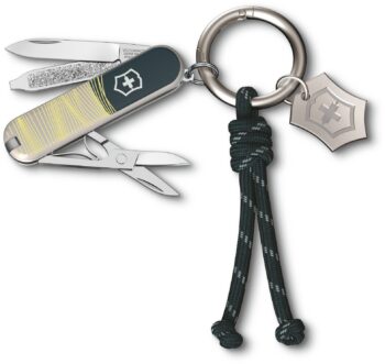Нож перочинный Victorinox Classic SD New York Style (0.6223.E223) 58мм 7функц. серый подар.коробка