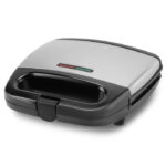 Сэндвичница Vitek VT-7147 750Вт черный/серебристый